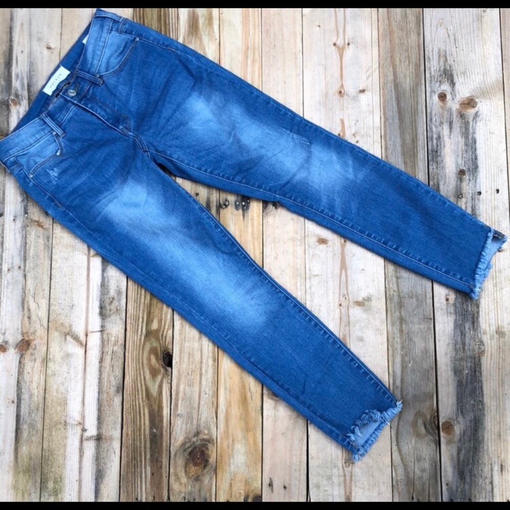 PacSun Ankle Cropped Jeans